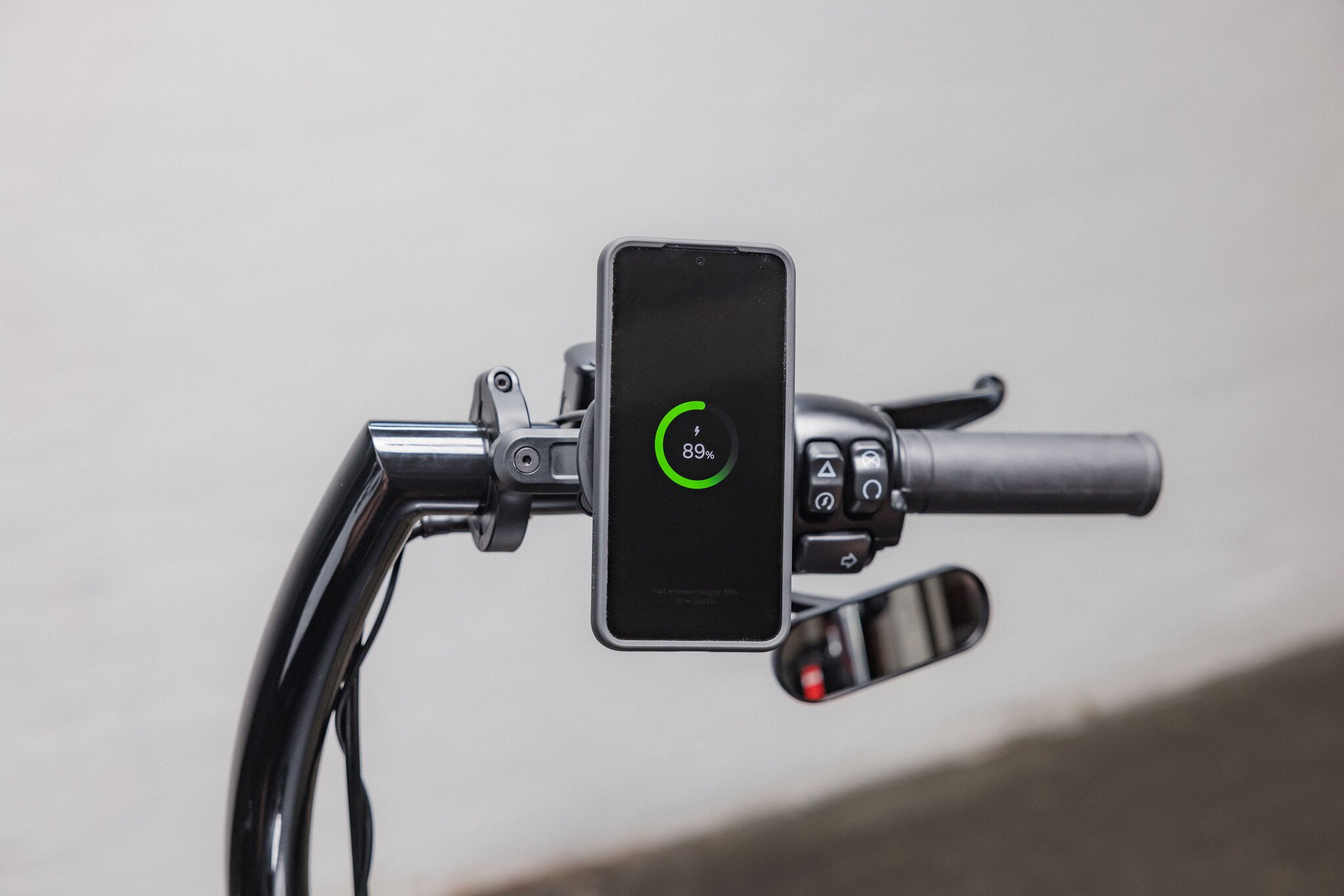 Handlebar Mount Pro Large_QLA-VDM, QLA-MOT-WCH-3 MOTO, QLM-LHB-PRO_0C7A1748